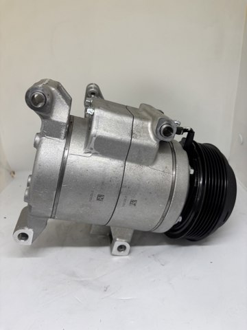 Do koszyka KD7761450A Mazda Sprężarka klimatyzacji