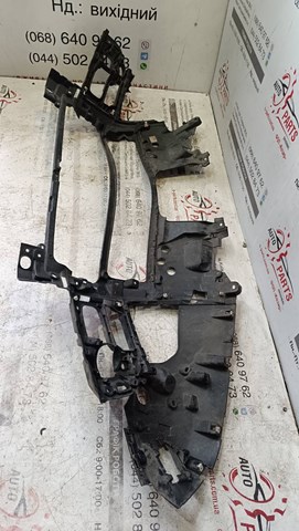  Land Rover LR140281 cena, od 428,32 USD