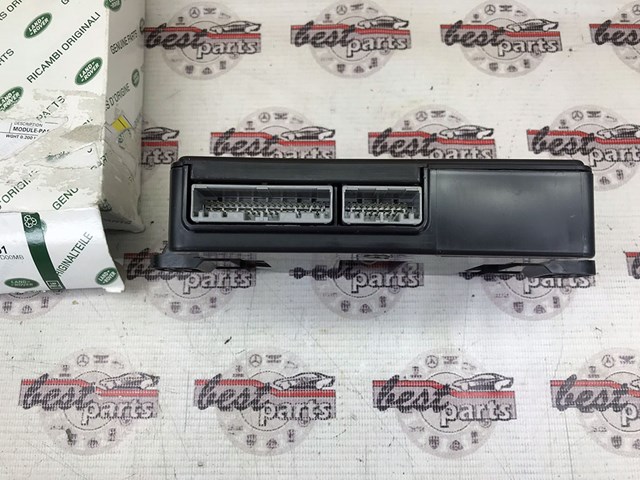  Land Rover LR071651