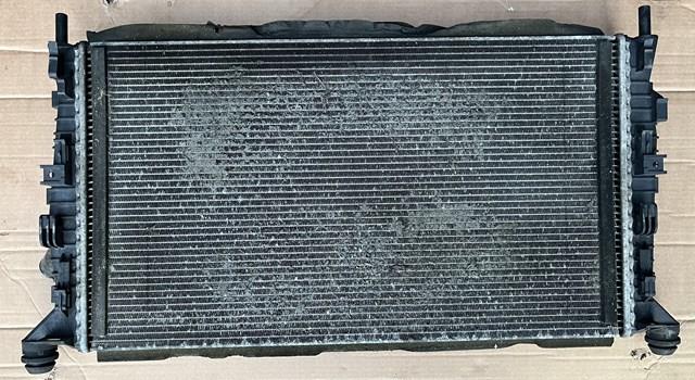 3M5H8005TJ Ford Chłodnica silnika