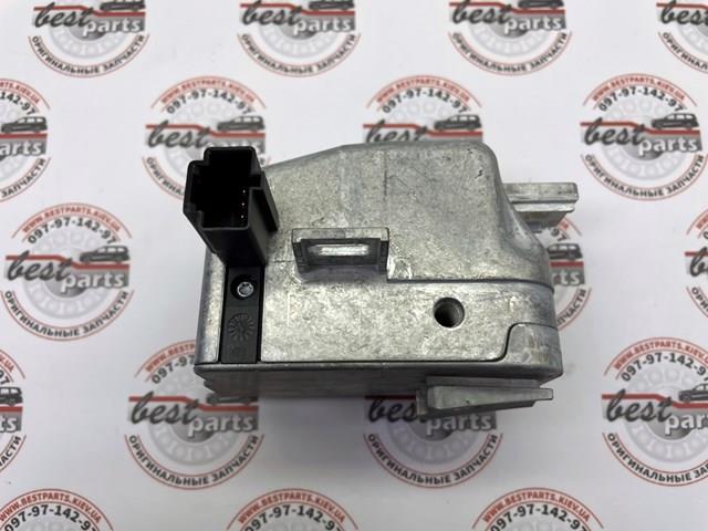 Mechanizm blokady kierownicy 32370888 Volvo