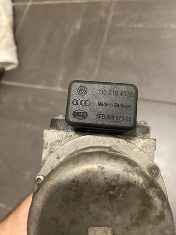 Pompa podciśnienia 1J0612181B VAG