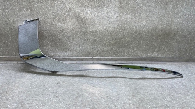 6407A272 Mitsubishi Listwa ochronna zderzaka przedniego prawa