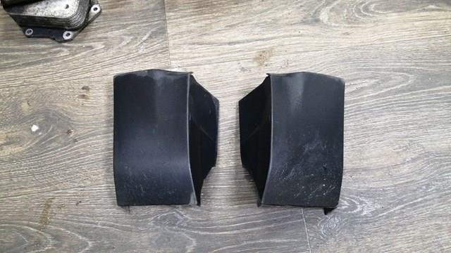 Listwa ochronna błotnika przedniego lewego LR035400 Land Rover