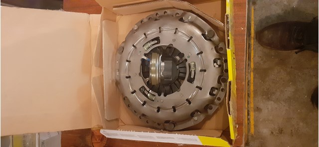Zestaw sprzęgła (3 części) 624317200 LUK
