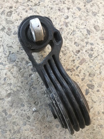 Do koszyka 50880TLAA02 Honda Poduszka (podpora) silnika tylna