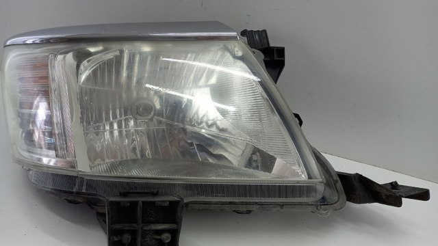 Reflektor prawy Toyota 811100K440 cena, od 152,02 USD