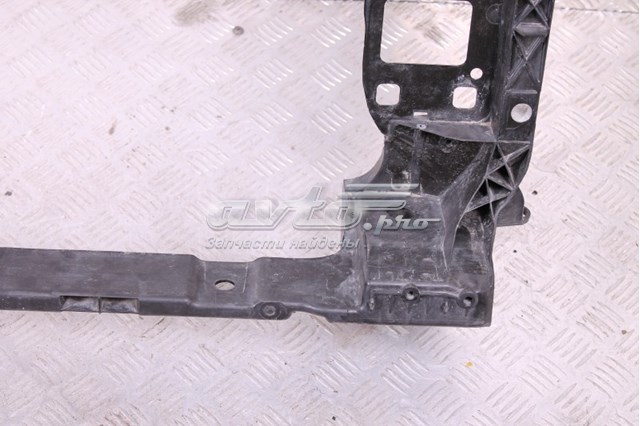 4M0805594A VAG Osłona chłodnicy kompletna (panel mocowania reflektorów)