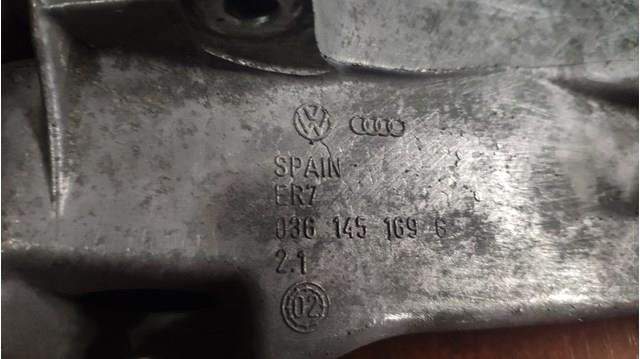 Wspornik alternatora do Audi A2  8Z0