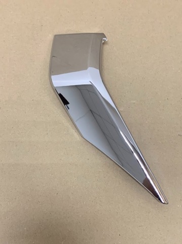 5314760040 Toyota Listwa reflektora prawego
