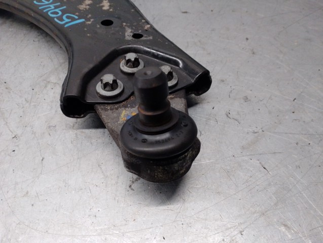 52082897 Fiat/Alfa/Lancia Wahacz zawieszenia przedniego dolny prawy