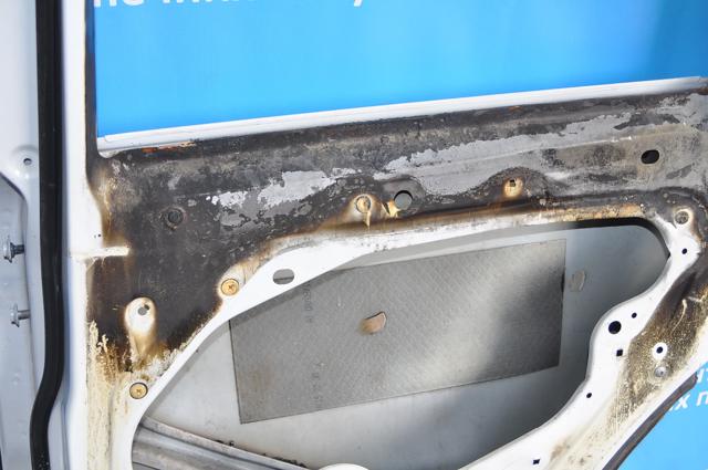 Drzwi tylne prawe Land Rover LR028556 cena, od 941,32 USD
