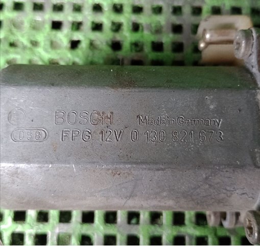 Mechanizm podnoszenia szyby drzwi przednich lewych 0130821673 Mercedes