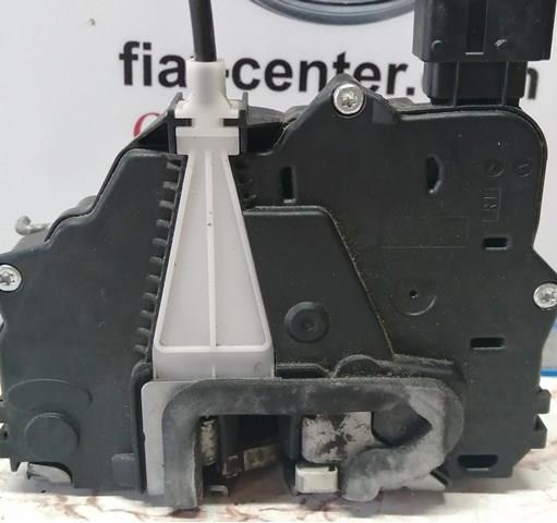 Zamek drzwi przednich prawych do Fiat Punto GRAND 199