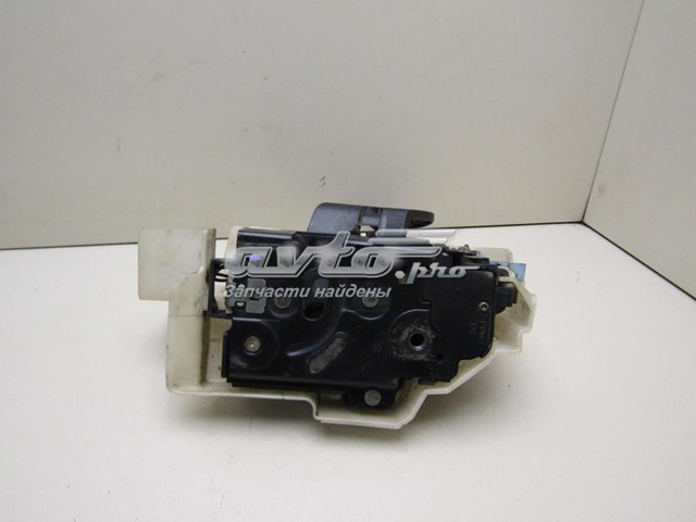 Zamek drzwi tylnych prawych do Porsche Cayenne  955