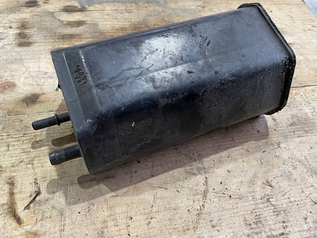 POCHŁANIACZ PAR PALIWA Nissan Note 