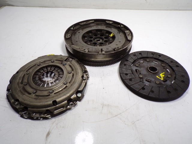 A0252509301 Mercedes Zestaw sprzęgła (3 części)