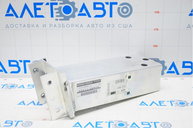 Wspornik wzmocnienia zderzaka przedniego Nissan/Infiniti 622115NA0A