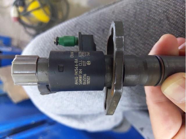 Do koszyka AH4Q9K546BA Land Rover Wtryskiwacz paliwa