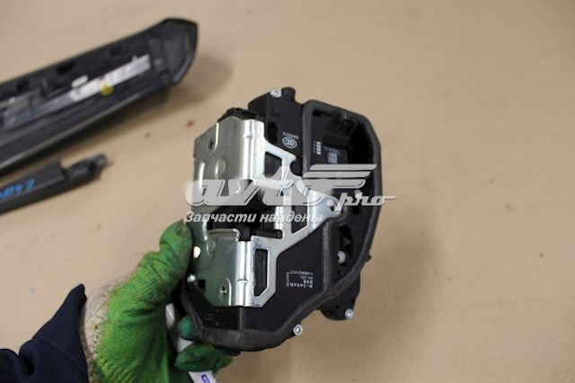 Zamek drzwi przednich prawych BMW 51217059974