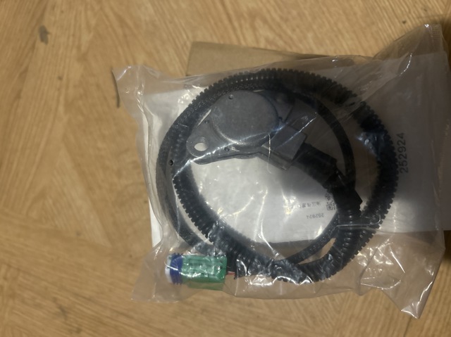 Czujnik ciśnienia oleju NTY EPCCT000 cena, od 53,61 USD