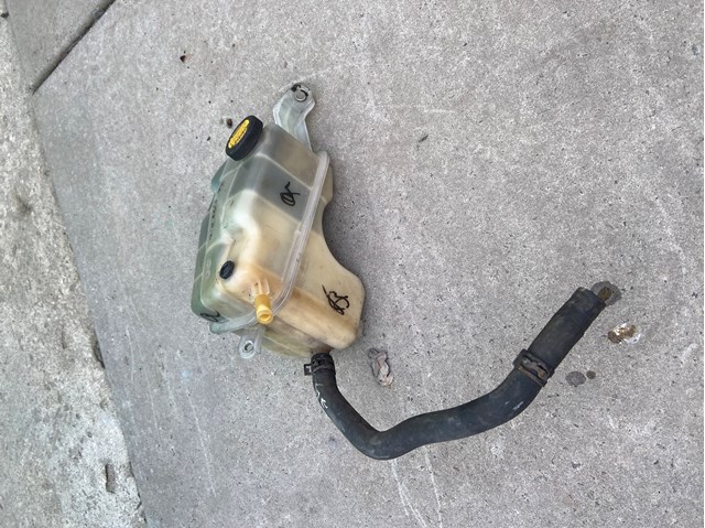 Zbiorniczek wyrównawczy układu chłodzenia Toyota 164800R030