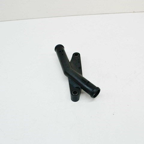 Kołnierz układu chłodzenia (trójnik) VAG 03L121131K cena, od 28,20 USD