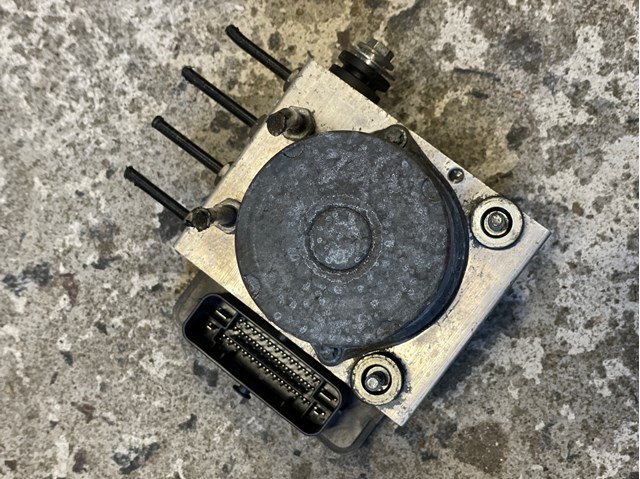 Sterownik ABS  hydrauliczny do Mercedes Sprinter II 3,5-t 906