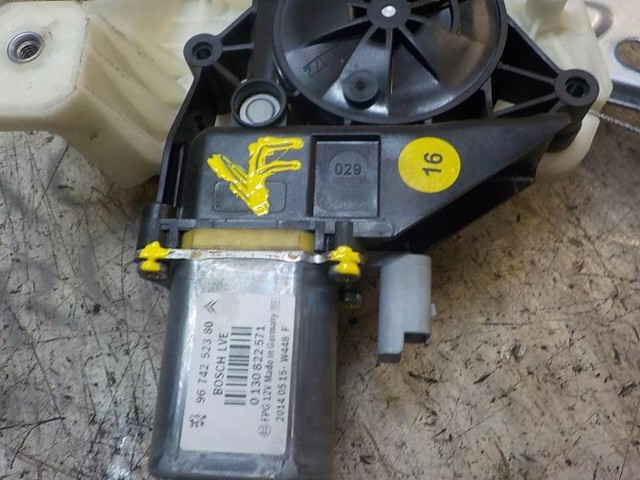 Mechanizm podnoszenia szyby drzwi przednich lewych Peugeot/Citroen 9810287780 cena, od 66,40 USD