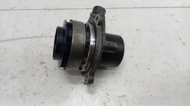 Do koszyka 010157802KT VAG Pompa chłodząca wodna