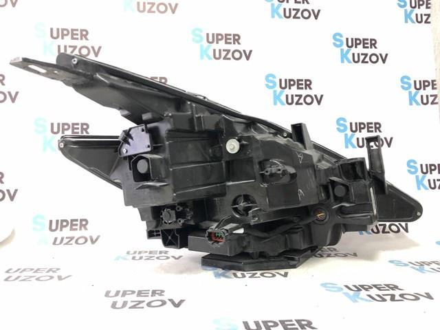 Reflektor lewy Nissan/Infiniti 260609UF0C