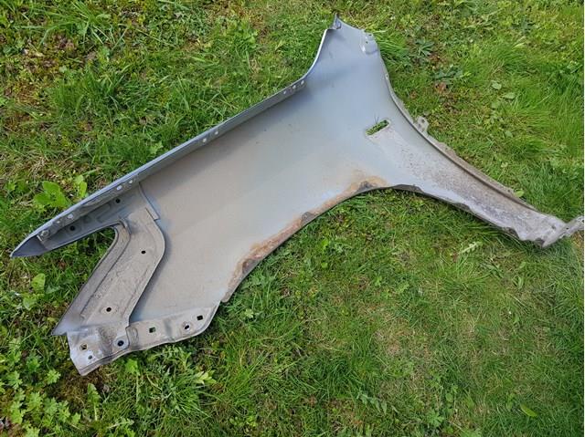 Do koszyka 5380160C10 Toyota Błotnik przedni prawy