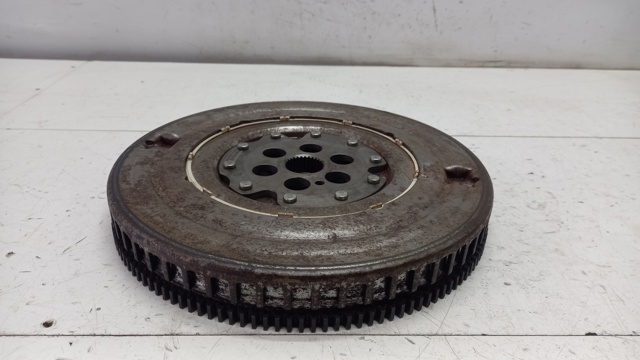 Koło zamachowe silnika Mercedes A2820301400 cena, od 349,63 USD