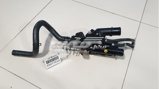 Do koszyka Obudowa termostatu KIA Sorento II XM