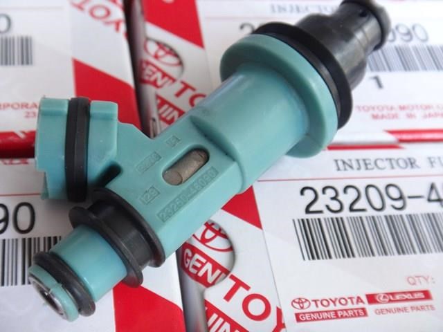 2325046090 Toyota Wtryskiwacz paliwa