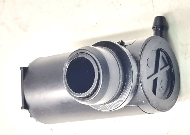 Pompka spryskiwacza szyby przedniej Q-fix Q3750028