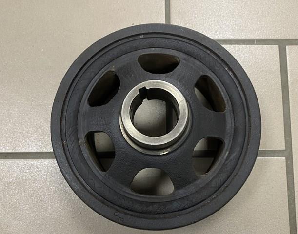 Koło pasowe wału korbowego A1120350800 Mercedes