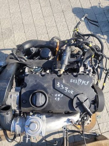  Silnik w komplecie Skoda SuperB 1