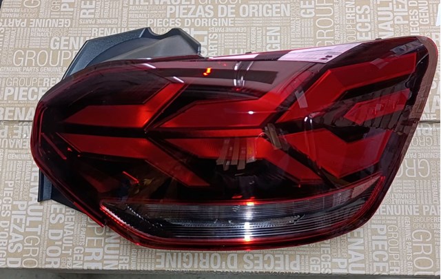 Lampa zespolona tylna prawa Renault (RVI) 265501832R cena, od 183,88 USD