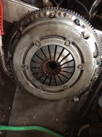 Do koszyka 03F141025 VAG Docisk sprzęgła