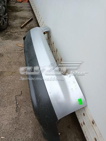 Zderzak przedni 8E5807511 VAG