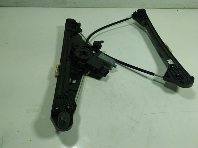 Do koszyka Mechanizm podnoszenia szyby drzwi przednich prawych Citroen C5 AIRCROSS 