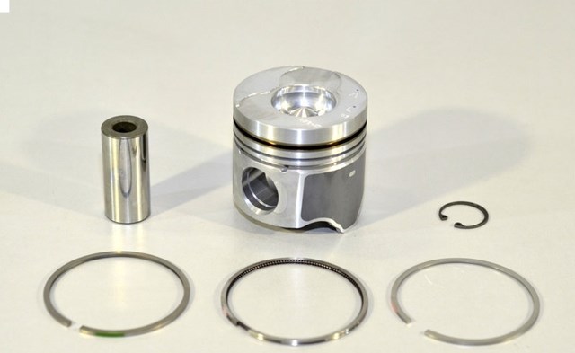 7701472833 Renault (RVI) Tłok, komplet do jednego cylindru, STD