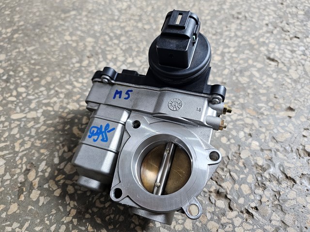 Do koszyka 16119AX000 Nissan/Infiniti Przepustnica, komplet