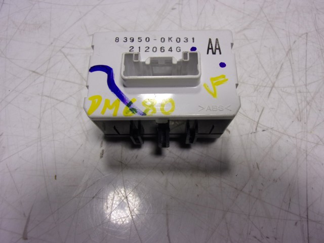 Do koszyka 839500K031 Toyota 