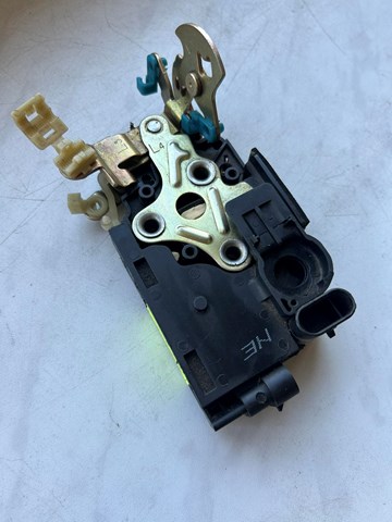  Zamek drzwi przednich lewych Daewoo Nubira 1