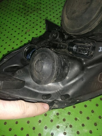 5J1941018A VAG Reflektor prawy