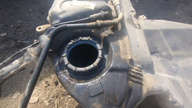 Zbiornik paliwa do Audi A4 B7 8EC