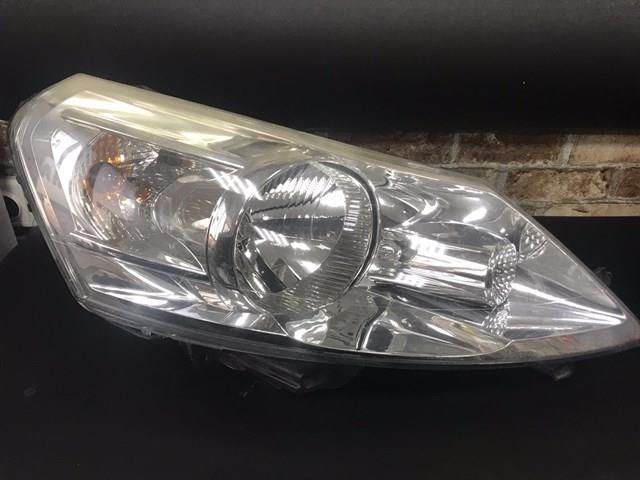 Reflektor prawy Fiat/Alfa/Lancia 89902604