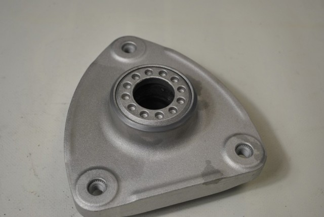 Poduszka amortyzatora przedniego Nissan/Infiniti 543205NA0C cena, od 115,52 USD